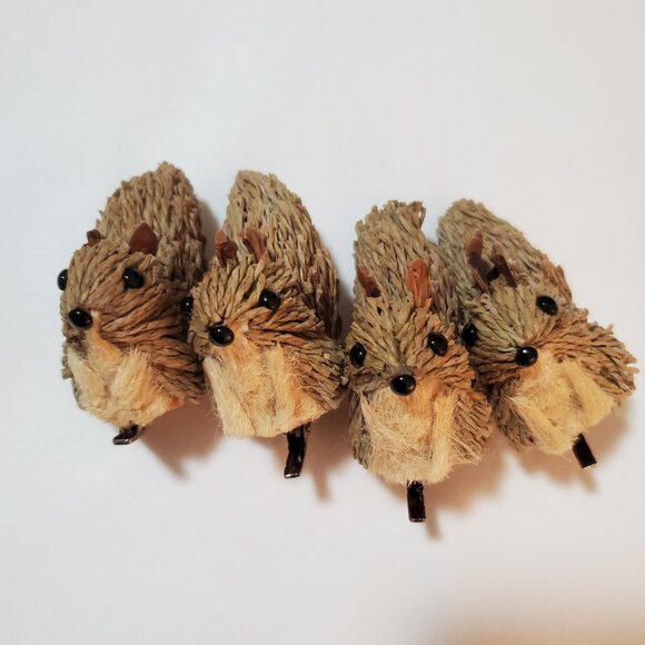 Squirrel Clip Ornaments – Made with Natural Fibers – Set of (4) - Picture 2 of 11